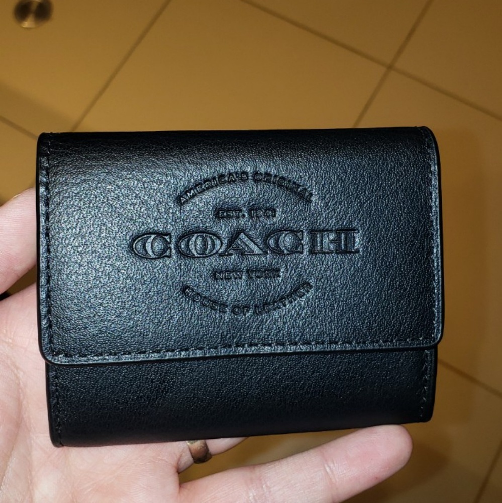 Men's Coach Smooth Black Leather Coin Card Case.